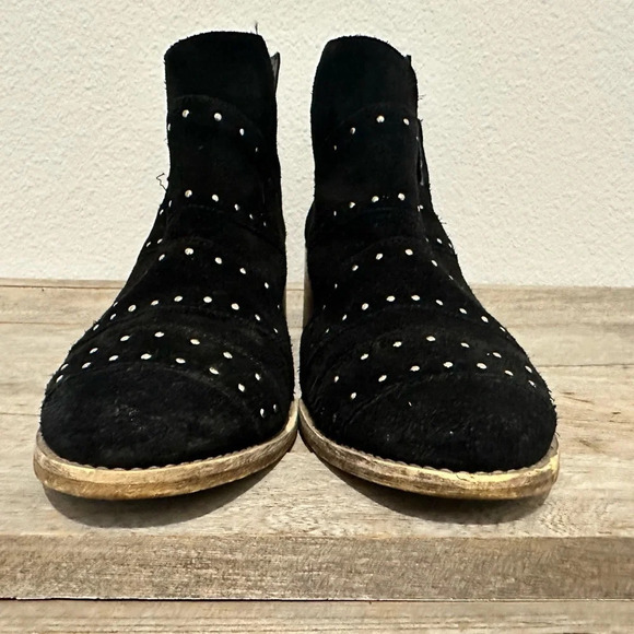 ROXY Lexie J black suede leather rivet ankle boots Size 8 Western - Picture 2 of 6